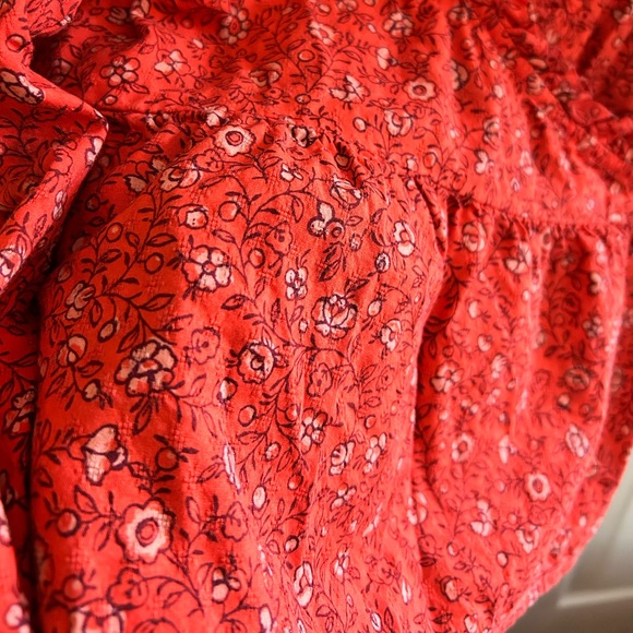 Universal Thread Red/Orange Floral Wrap shirt Size Large - Picture 6 of 8
